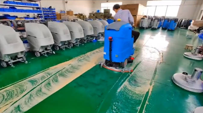 宜宾2023年还在用人工的物业保洁不妨试试洗地机吧